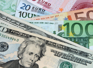 Դոլարի և ռուսական ռուբլու փոխարժեքները նվազել են․ ԿԲ-ն սահմանել է նոր փոխարժեքներ