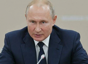 Путин проинформировал Макрона и Шольца о намерении подписать указ о признании суверенитета Донецка и Луганска