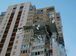 Ինչպես է ռմբակոծվում Կիևի բնակելի շենքը