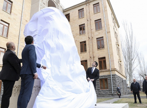 ԱԺ-ի հարակից տարածքում ավարտված կյանքերի համար․ Ալեն Սիմոնյանի նոր մտահղացումը