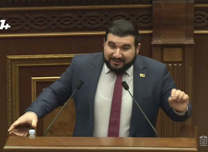 6 человек из этой оппозиции проходят по этому закону: они борются за долговечность нелегального имущества