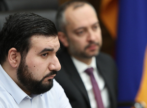 ՔՊ-ն մեկնաբանում է Փաշինյանի աղմկահարույց՝ «մատ թափ տալով» ելույթը