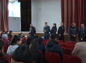 Общественные обсуждения патрульной службы в Котайкской области