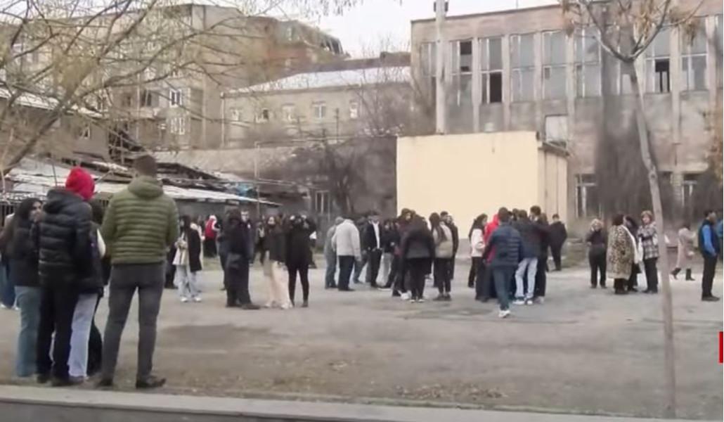 Captդդդդդդդդդդure