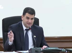 Уверяю вас, если я начну заниматься, необходимости в вас не будет