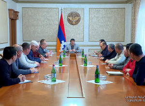 Արայիկ Հարությունյանն ընդունել է «Արցախի պահեստազորի սպաների միություն» ՀԿ անդամներին