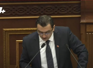 Պաշտոնապես հայտարարում եմ՝ լկտիաբար ստում ես