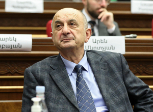Нас не застали врасплох: есть необходимость в закрытом обсуждении: Виген Хачатрян – Пашиняну