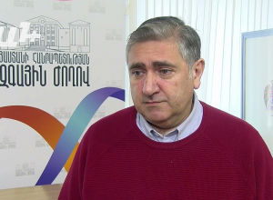 У генштаба уже больше месяца как нет начальника, о чём речь: Артур Хачатрян