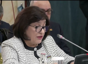 Ալեն Սիմոնյանի պատասխանն Ադրբեջանի Միլի Մեջլիսի նախագահին արժանացել է բուռն ծափահարությունների