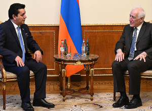 Վահագն Խաչատուրյանն ընդունել է Իրաքի դեսպանության գործերի ժամանակավոր հավատարմատարին