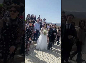 Շուշեցի երիտասարդների հարսանիք Ստեփանակերտում. Խոստացել են առաջնեկի կնունքն անել Շուշիում