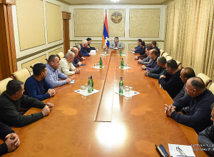 Նախագահ Հարությունյանն ընդունել է «Արցախի պահեստազորի սպաների միություն» ՀԿ մի խումբ անդամների 