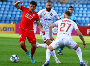 «Փյունիկը» հավասարվեց միանձնյա առաջատար «Արարատ-Արմենիային»