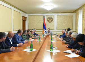 Президент Арцаха Арутюнян созвал рабочее совещание