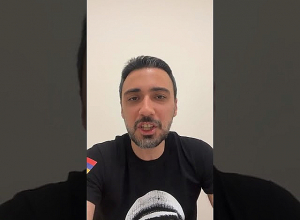 Вчера во время шествия подошёл один соотечественник… Арам Вардеванян