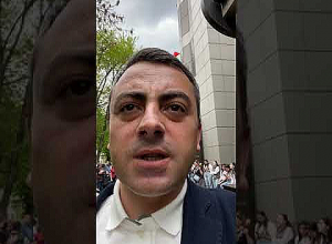 Ոստիկանները շրջափակել են ՀՅԴ երիտթևի շենքը և փորձել ձերբակալել ակցիայի մասնակիցներին․ Սաղաթելյան