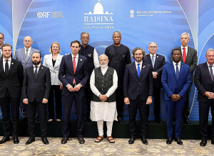 Мирзоян встретился с премьер-министром Индии