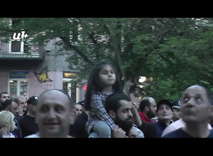 Ազատության հրապարակից սկսված երթը գլխավորում էր Արթուր Վանեցյանը