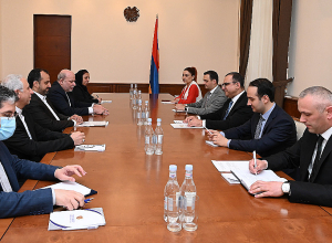 Տիգրան Խաչատրյանն Իրանի էկոնոմիկայի նախարարի հետ տարանցիկ բեռնափոխադրումների հարցեր է քննարկել