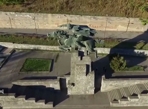 Կտրող, ծակող գործիքով վնասել է թոշակառուի ազդրն ու ականջը