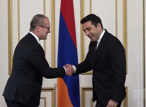 Ալեն Սիմոնյանն ընդունել է ԱՀԿ եվրոպական տարածաշրջանային գրասենյակի տնօրենի գլխավորած պատվիրակությանը