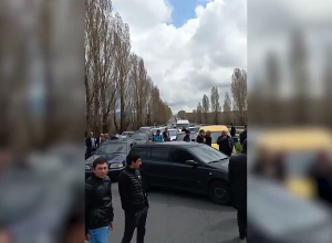 Перекрыта автомагистраль Ереван-Севан