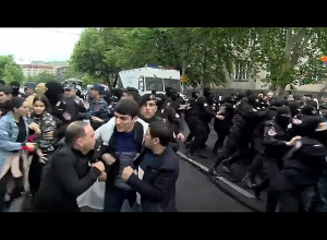 Акции неповиновения в Ереване: ПРЯМОЙ ЭФИР