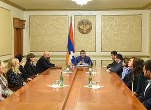 Араик Арутюнян принял представителей русской общины Арцаха