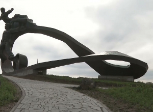 Վարչապետը ծանոթացել է «Անվերջության ժապավեն» և «Արձագանք» արձանների վերականգնման աշխատանքներին