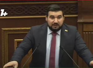 Բնական է, որ դա պիտի փորձեն քողարկել Արցախի դրոշի հետևում․Վահագն Ալեքսանյան