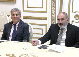 Նիկոլ Փաշինյանը հանդիպել է արտախորհրդարանական քաղաքական ուժերի հետ