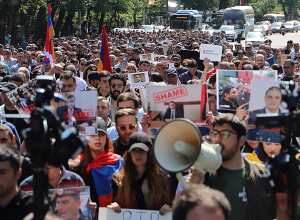 Напряженная обстановка возле резиденции президента во время визита президента Литвы