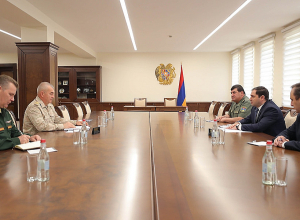 Андрей Волков представил Сурену Папикяну ситуацию в Арцахе