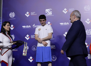 Բռնցքամարտի ԵԱ. Ինչու Գագիկ Ծառուկյանը հեռացավ մարզադահլիճից