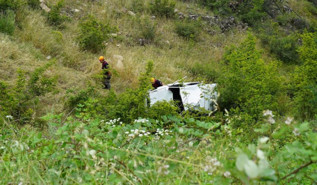 մեքենա ձորը