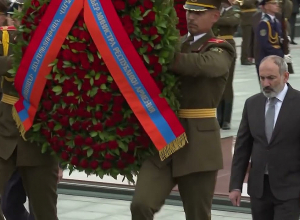 Премьер-министр возложил венок к монументу Победы в Великой Отечественной войне в Минске