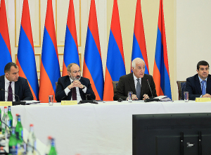 Նիկոլ Փաշինյանը  մասնակցում է «Հայաստան» համահայկական հիմնադրամի հոգաբարձուների խորհրդի նիստին