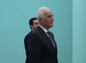 Новоназначенный посол Туниса вручил верительные грамоты Президенту Ваагну Хачатуряну