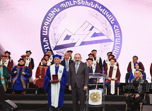 Փաշինյանը հուսով է. Ելույթ ավարտական երեկոյի ընթացքում