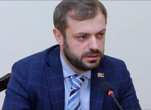 ԱԺ ֆինանսավարկային եւ բյուջետային հարցերի մշտական հանձնաժողովի արտահերթ նիստ