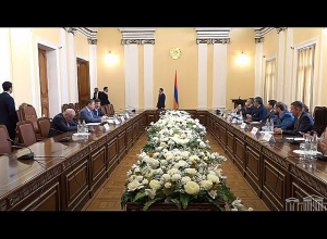 Ален Симонян принял делегацию во главе с Алексеем Гордеевым