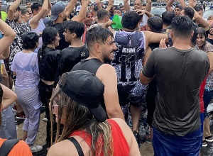 Հանրապետության հրապարակում շարունակում են տոնել Վարդավառը