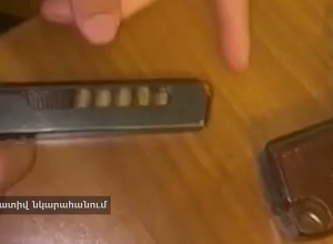 Ձերբակալվեցին ապօրինի զենք ու թմրանյութ պահելու համար