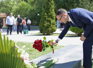 Այսօր մեծանուն գրող, մտավորական Վահագն Դավթյանի ծննդյան 100-ամյակն է