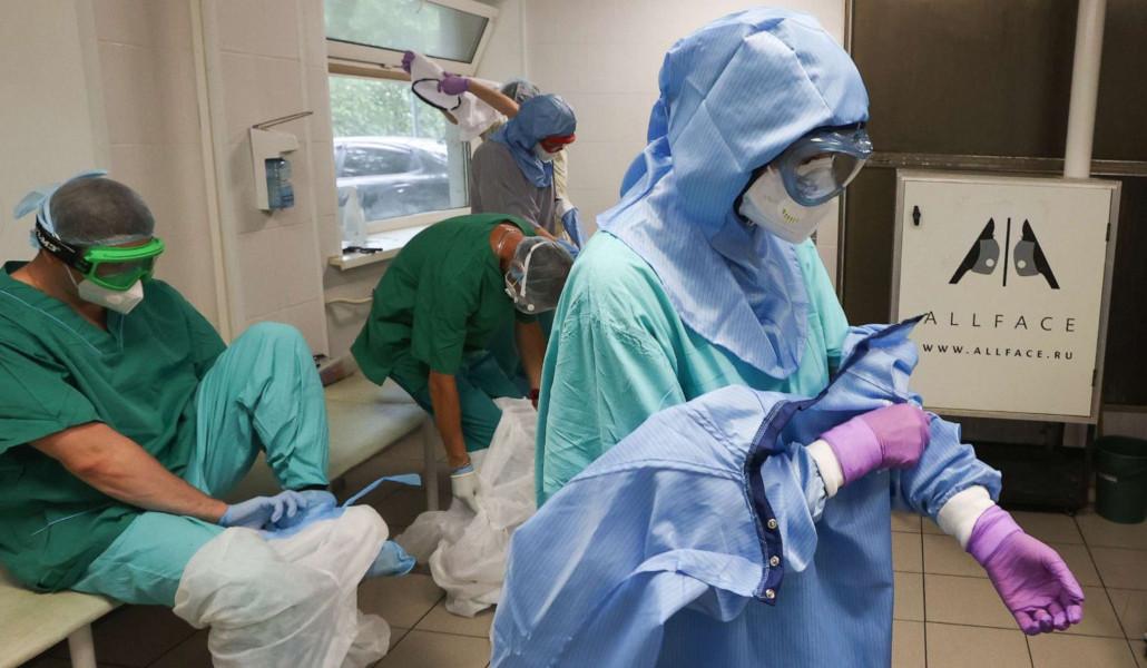russia-medical-workers-02-nc-jef-210722_1626971862336_hpMain_16x9_1600