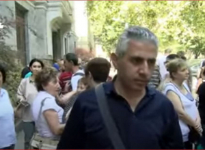 Փաշինյանն իրավունք չուներ հրամանատարաշտաբային կետում լիներ, հետո էլ նման ստատուս գրեր․ Ղազարյան