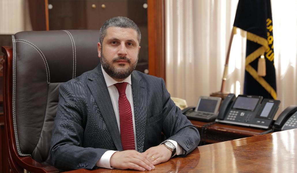 hh_ain_minister