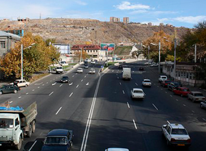 Изменение организации движения на перекрестке улиц Мясникяна- Сараланджи-Гераци-Абовяна-Шариманяна