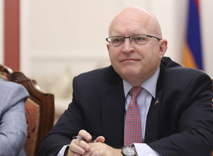 Сопредседатель Минской группы ОБСЕ Филипп Рикер прибыл в Баку